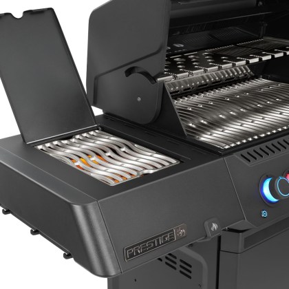 Napoleon Prestige 500 Phantom Connected 50th Anniversary Gas Grill